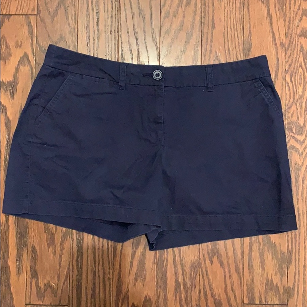 Size 14P navy Crown and Ivy shorts